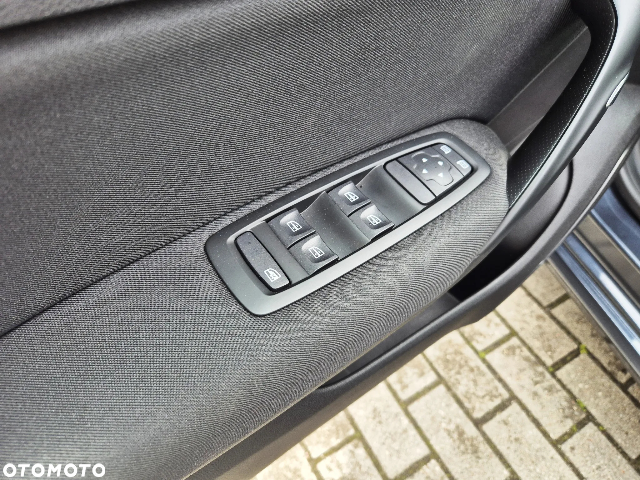 Renault Megane 1.3 TCe FAP Zen - 12