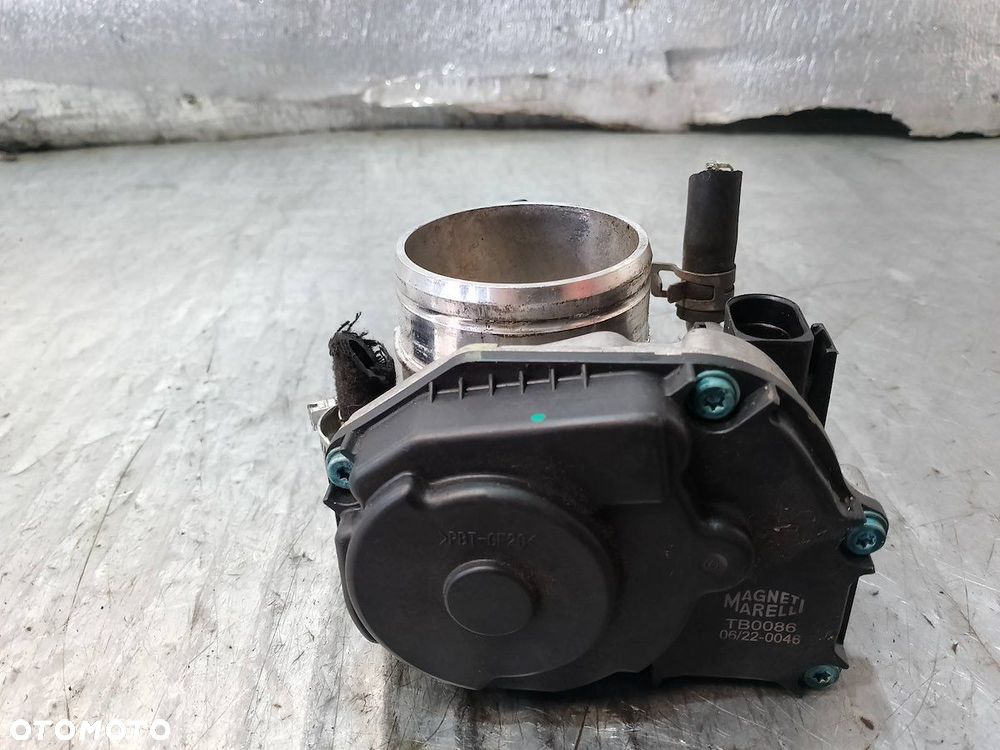 PRZEPUSTNICA VW GOLF IV TB0086 2.0 B - 2