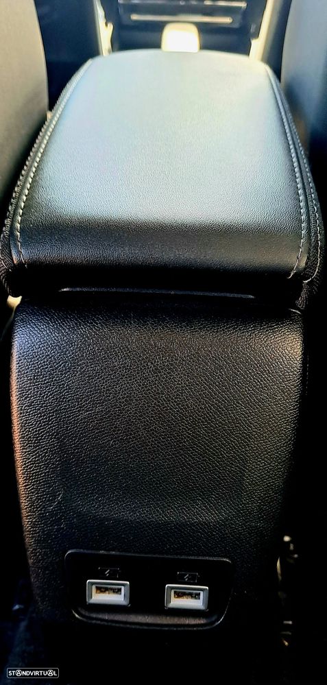 Peugeot e-2008 50 kWh Allure Pack - 36