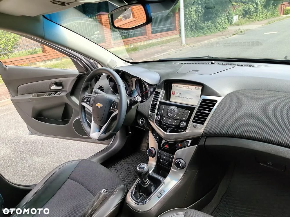 Chevrolet Cruze 2.0 LTZ - 23