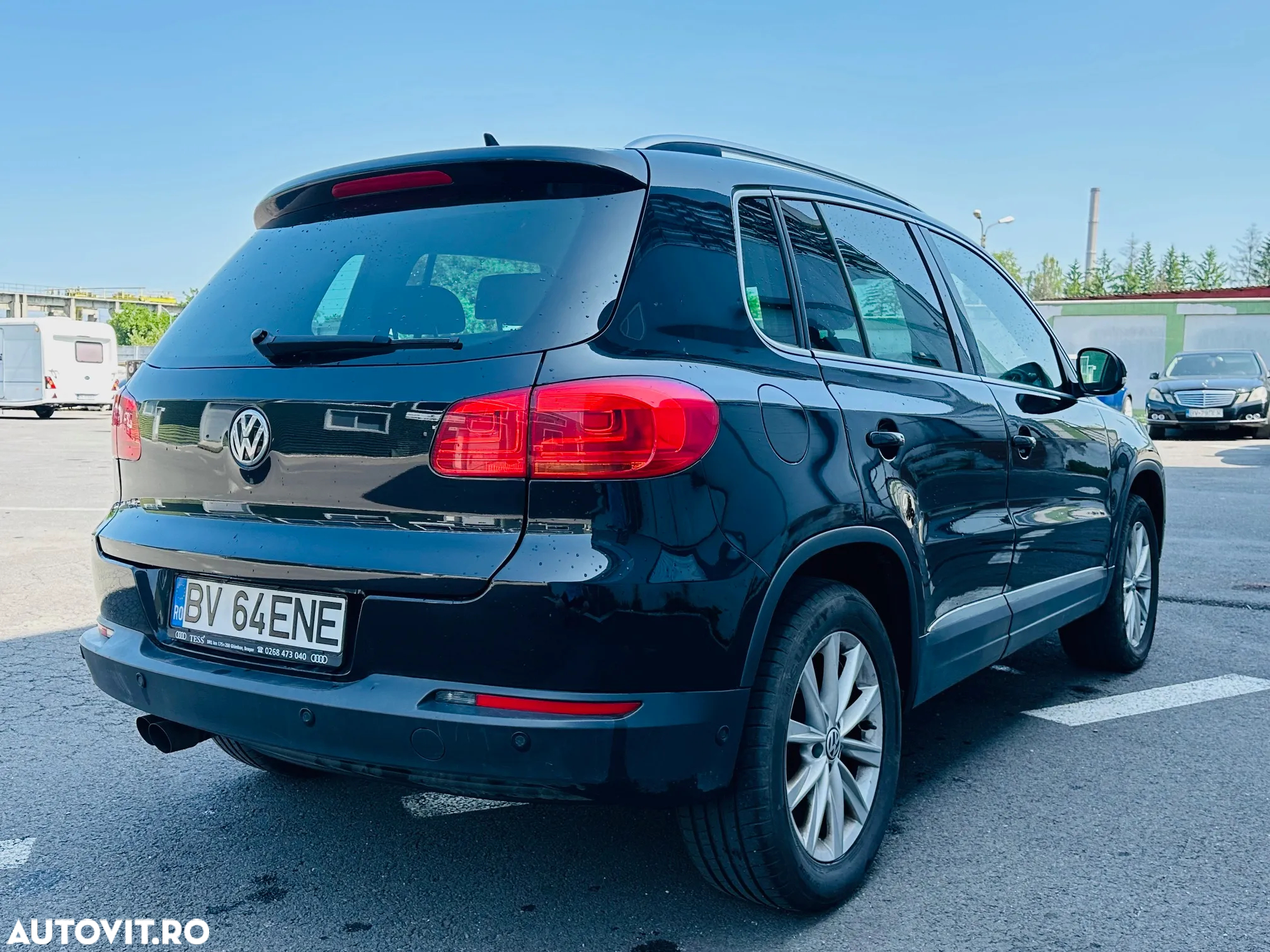 Volkswagen Tiguan - 31