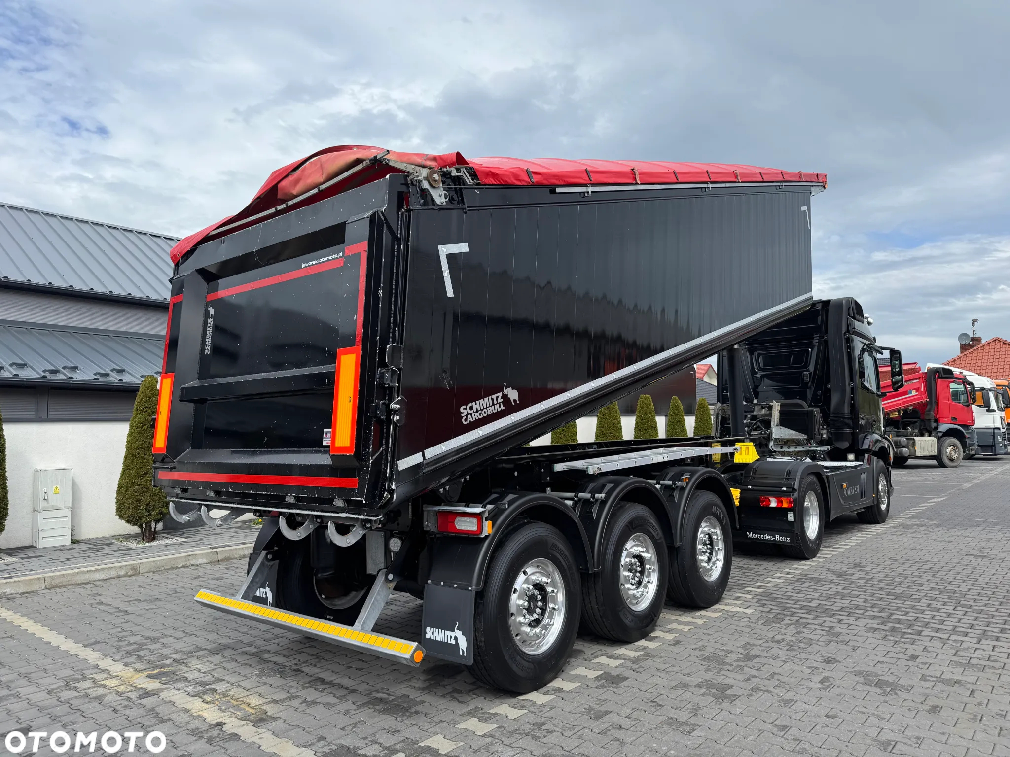 Schmitz Cargobull Naczepa wywrotka 30 m3 JAK NOWA !!! + Mercedes Actros 18.53 - 3