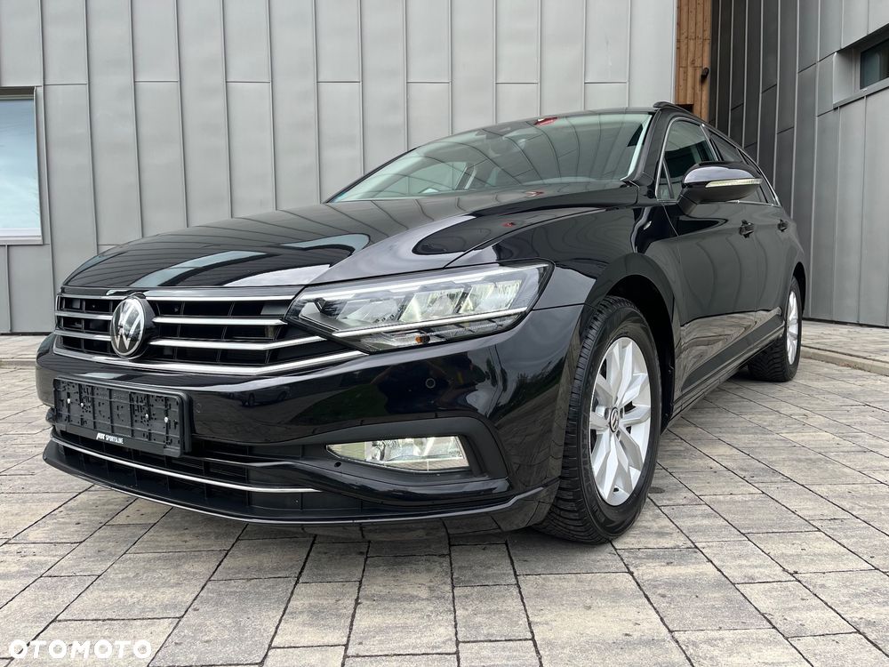 Volkswagen Passat - 33