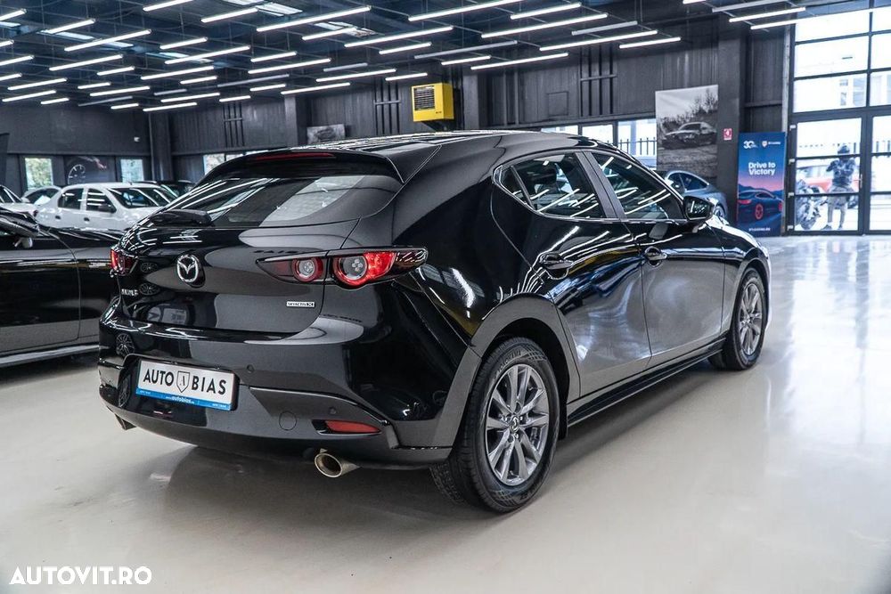 Mazda 3 SKYACTIV-X 2.0 M-Hybrid SELECTION - 8