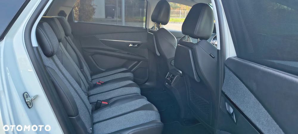Peugeot 5008 BlueHDI 180 EAT8 Allure - 16
