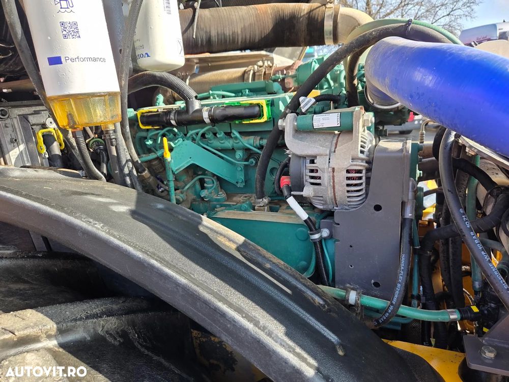 Volvo SD135B, 13,5t, latime tambur 2,3m, FULL OPTION, AC, oblon electric, GPS, antifurt, senzori pozitie, Anv 80% -ok, motor Volvo 150CP, Lung 6,1m, posibilitate leasing 4 ani, PROMOTIE 69.900 EUR+Tva - 34