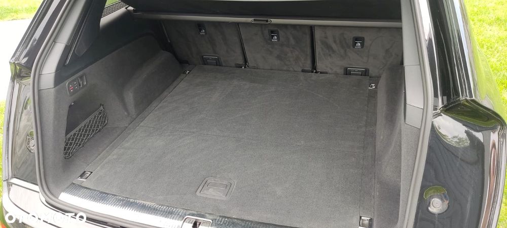 Audi Q7 - 12
