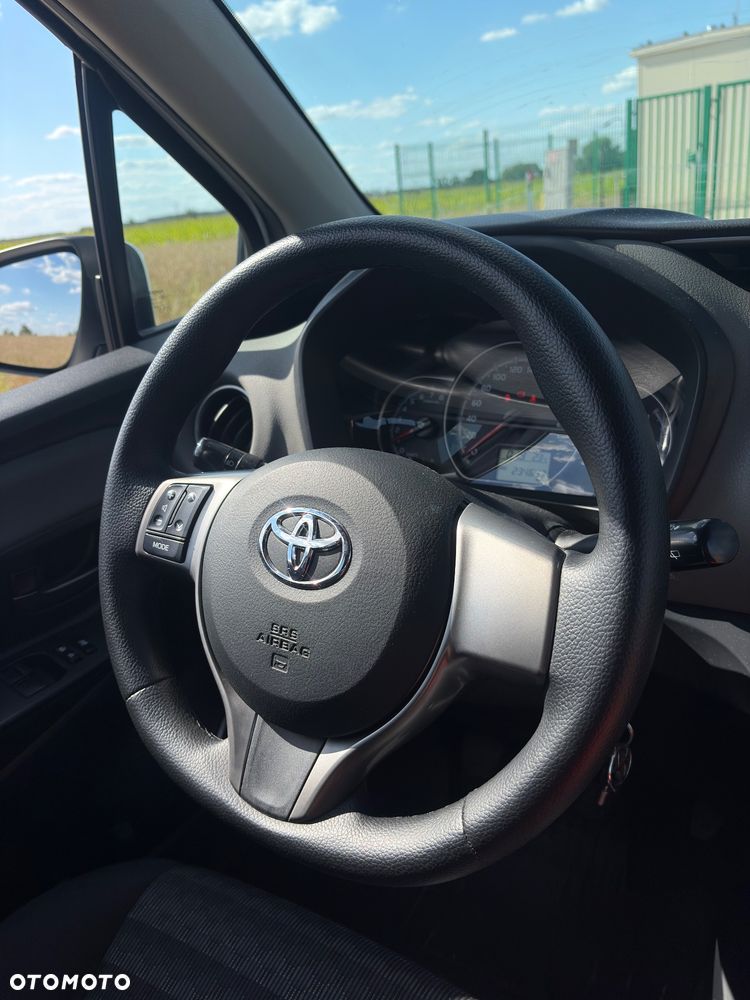 Toyota Yaris - 19