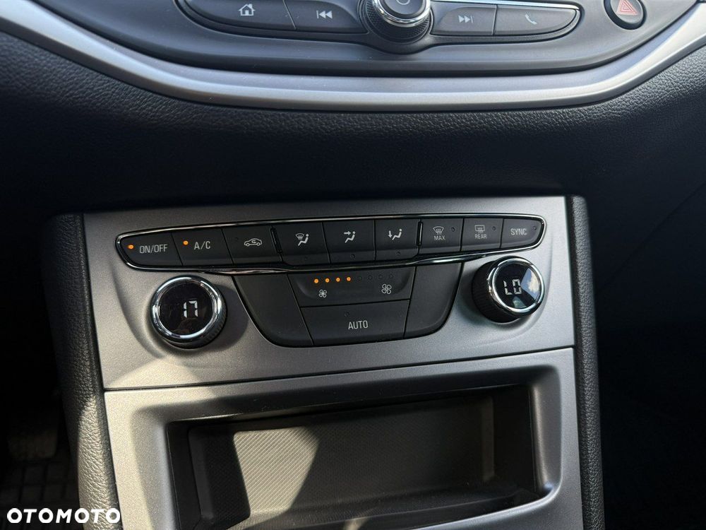 Opel Astra - 25