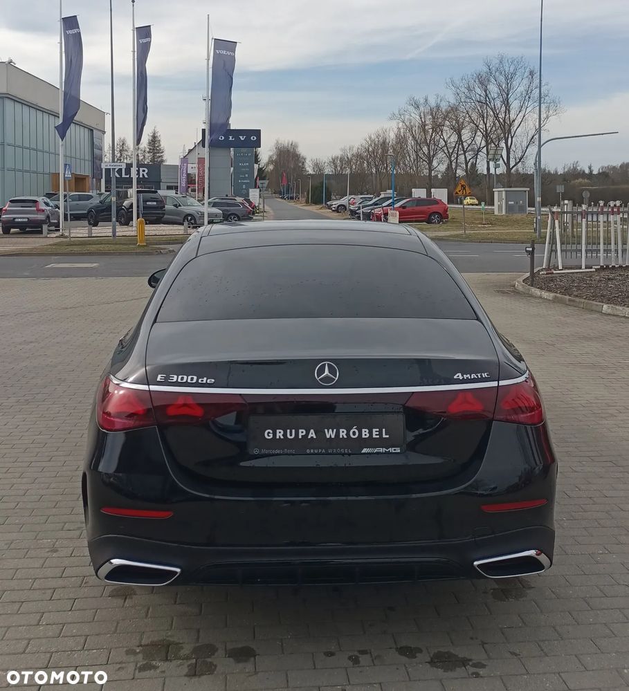 Mercedes-Benz Klasa E 300 de PHEV 4-Matic AMG 9G-Tronic - 6