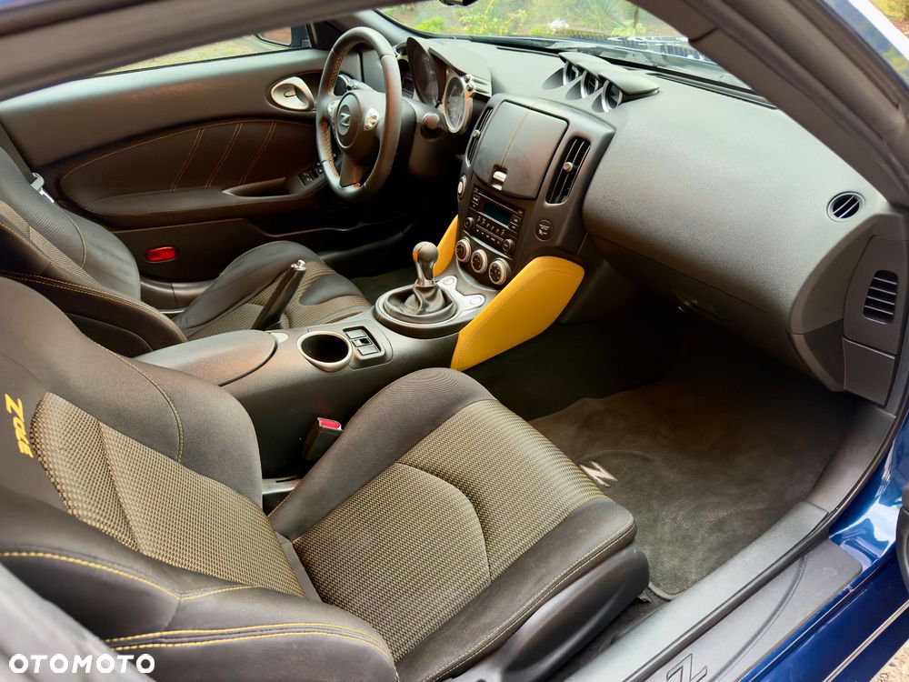 Nissan 370 Z 3.7 V6 Premium - 11