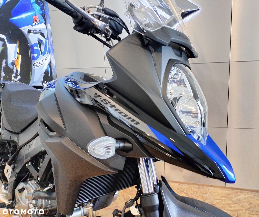 Suzuki V-STROM - 3