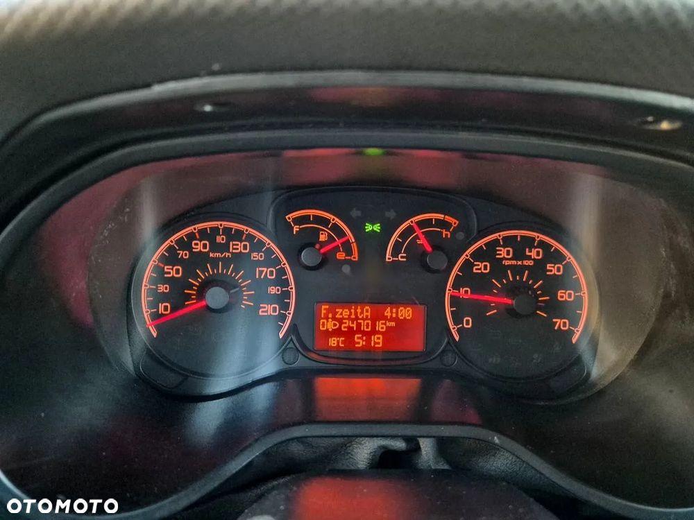 Fiat Doblo - 30