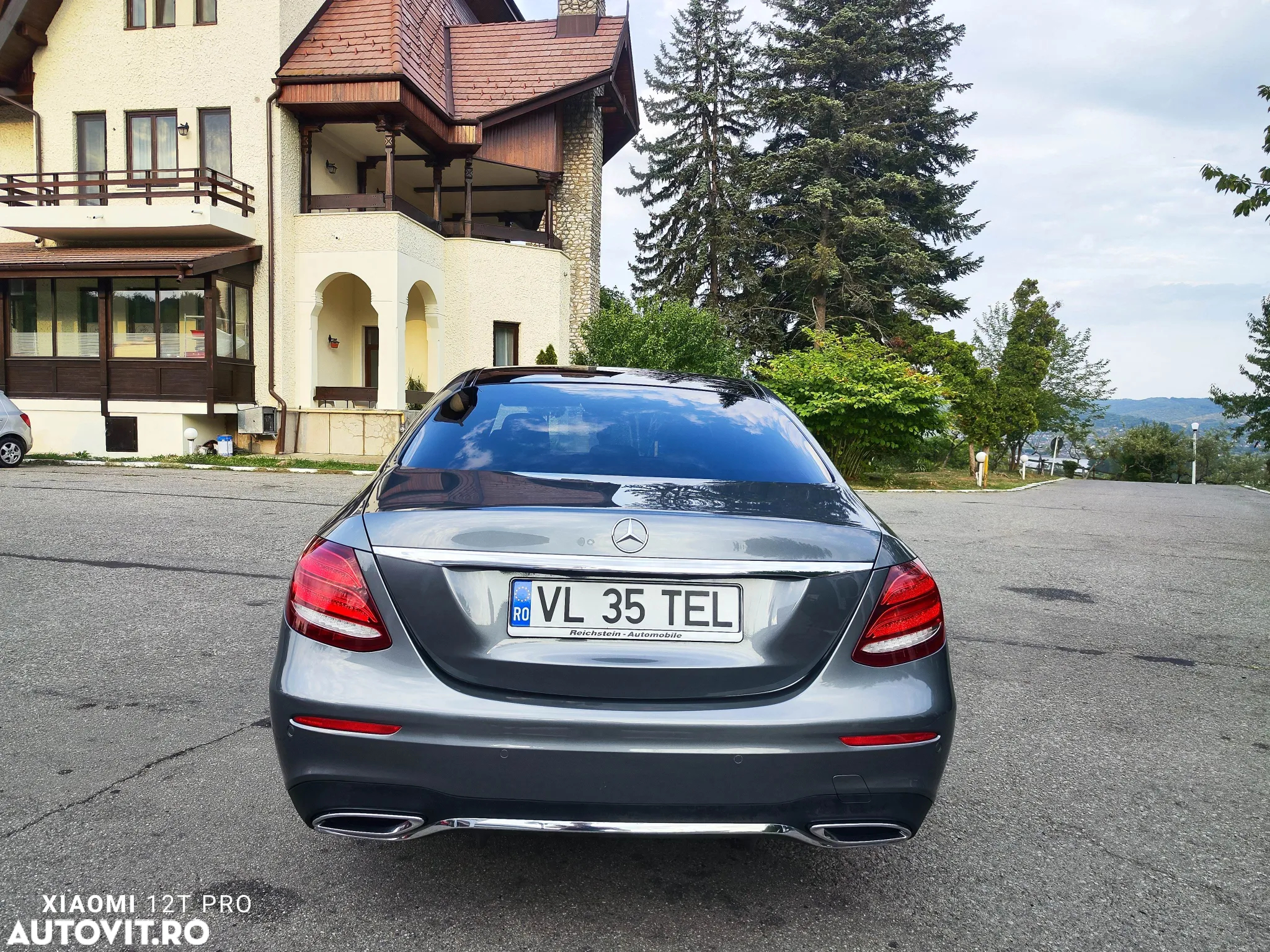 Mercedes-Benz E 220 d T 9G-TRONIC AMG Line - 23