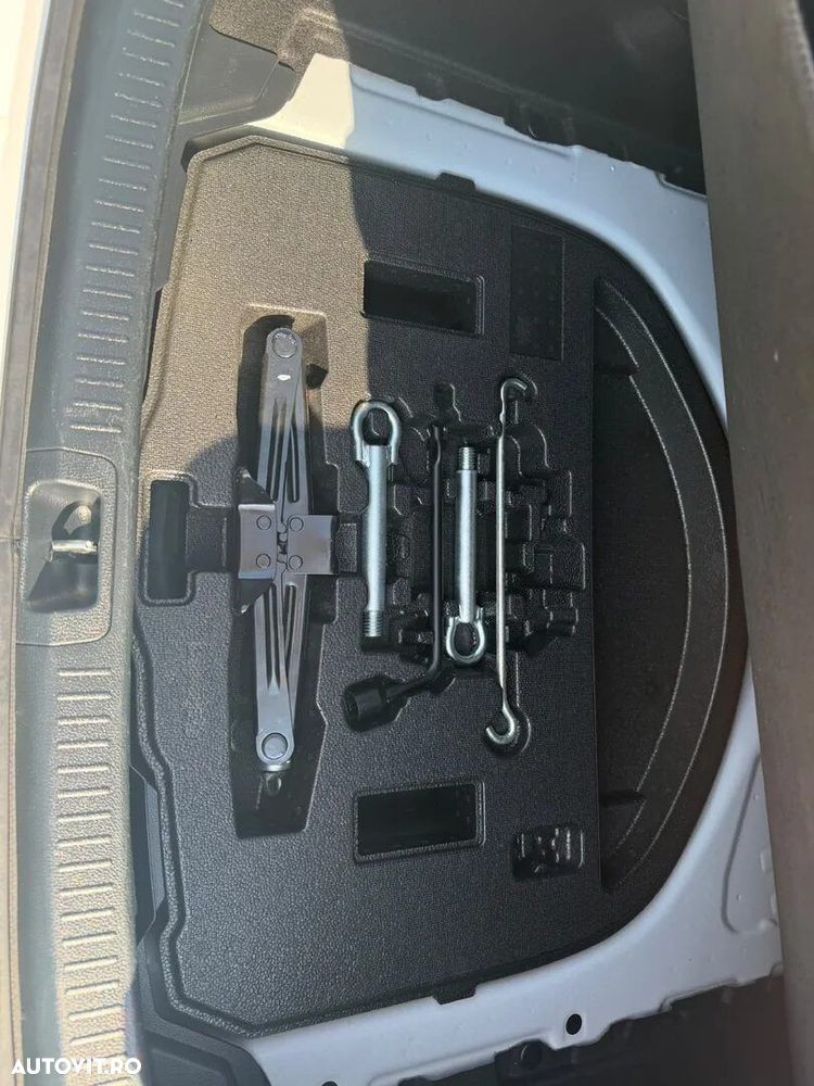Toyota Corolla - 24