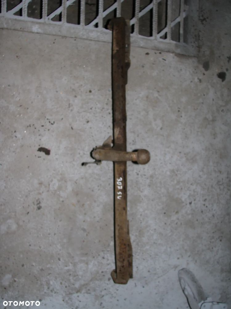 HAK HOLOWNICZY PEUGEOT 307 SW - 1