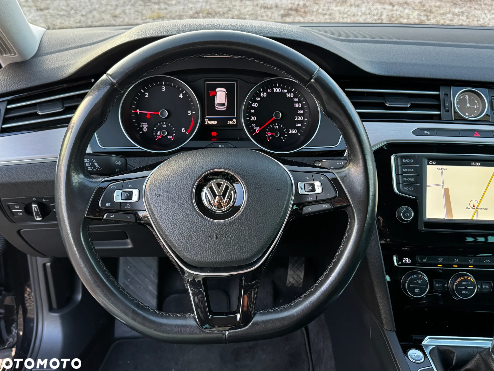Volkswagen Passat 2.0 TDI BMT Highline - 9