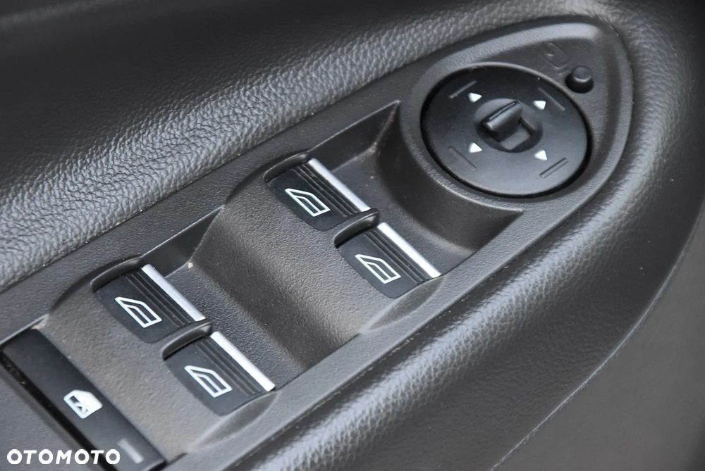 Ford Kuga - 22