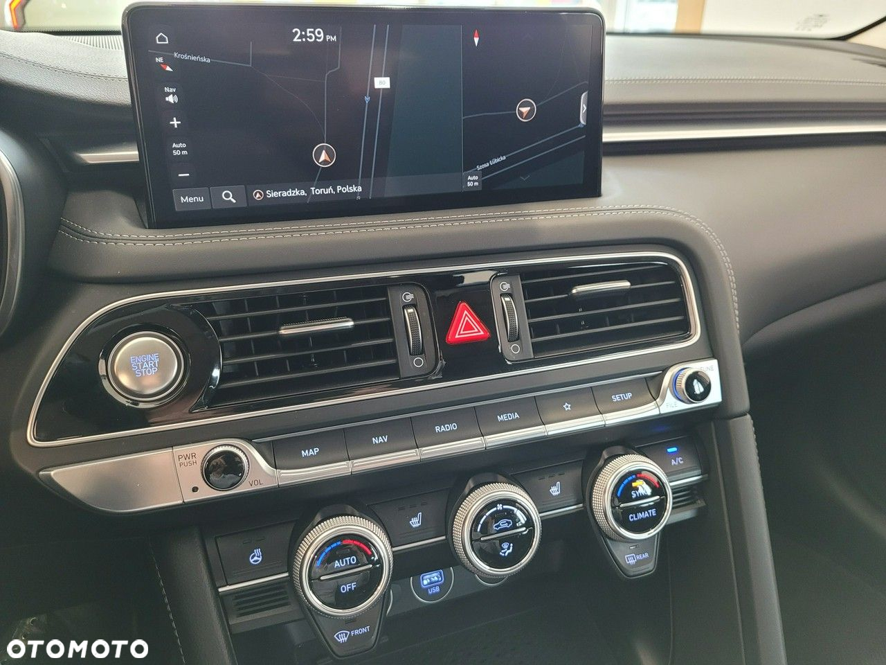 Genesis G70 - 15