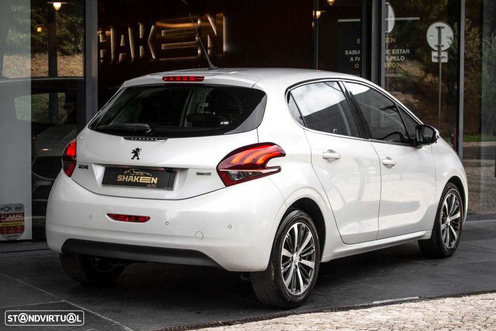 Peugeot 208 PureTech 82 Start & Stop Allure - 4