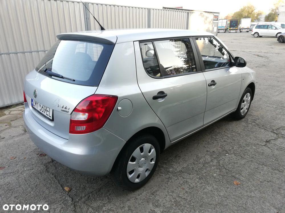 Skoda Fabia 1.2 HTP Active - 4