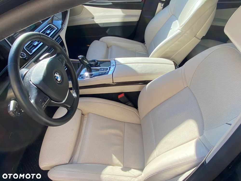 BMW Seria 7 740d xDrive - 8