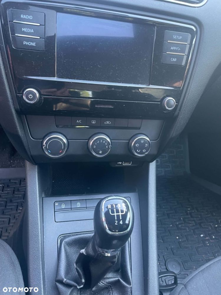 Skoda Octavia 1.6 TDI Active - 9