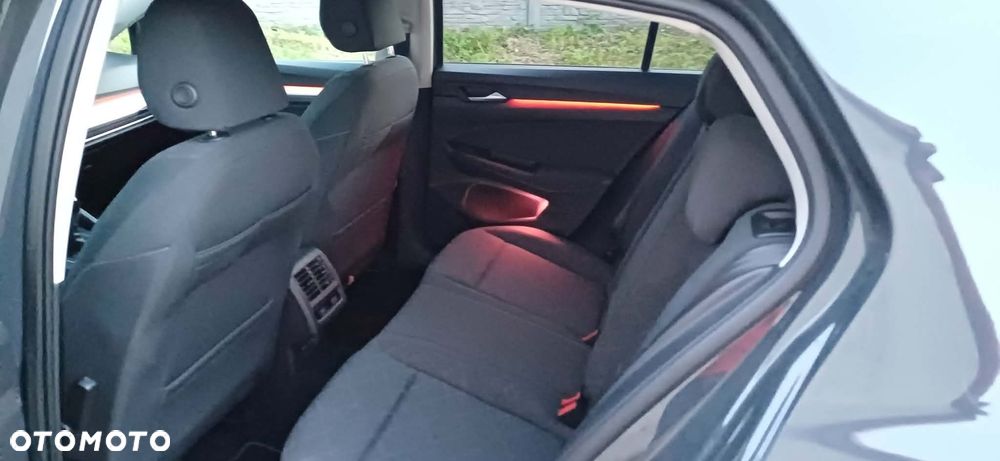 Volkswagen Golf 2.0 TDI Style - 13