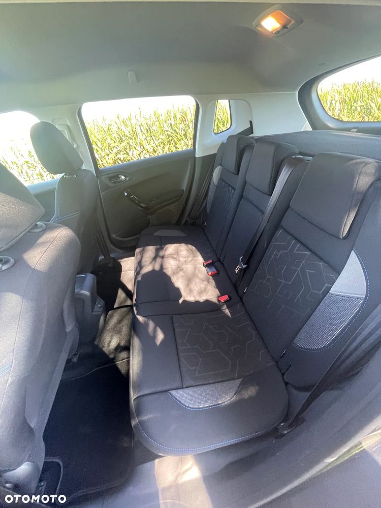 Peugeot 2008 PureTech 82 Active - 24