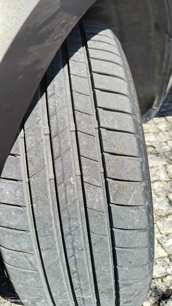 Audi A4 2.0 TDI DPF Ambiente - 8