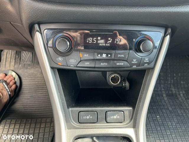 Suzuki SX4 1.6 Premium - 26