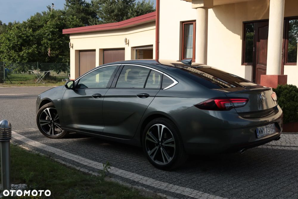 Opel Insignia - 11