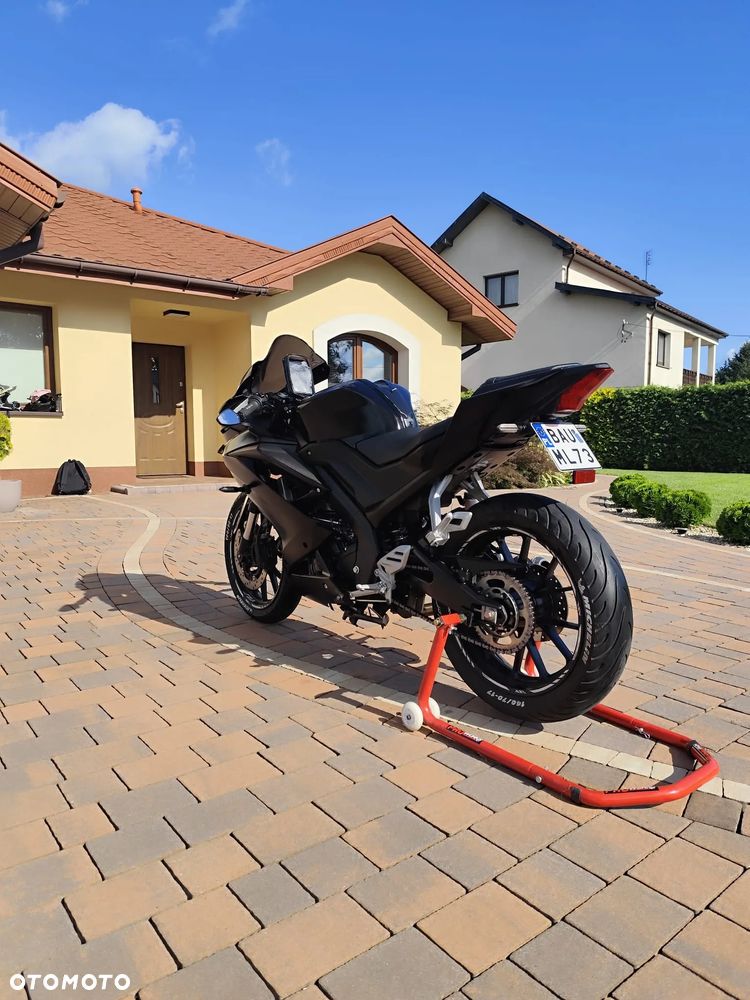 Yamaha YZF - 5