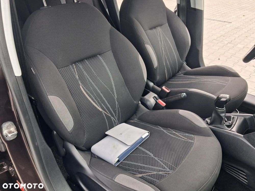 Peugeot 208 95 VTI Active - 28