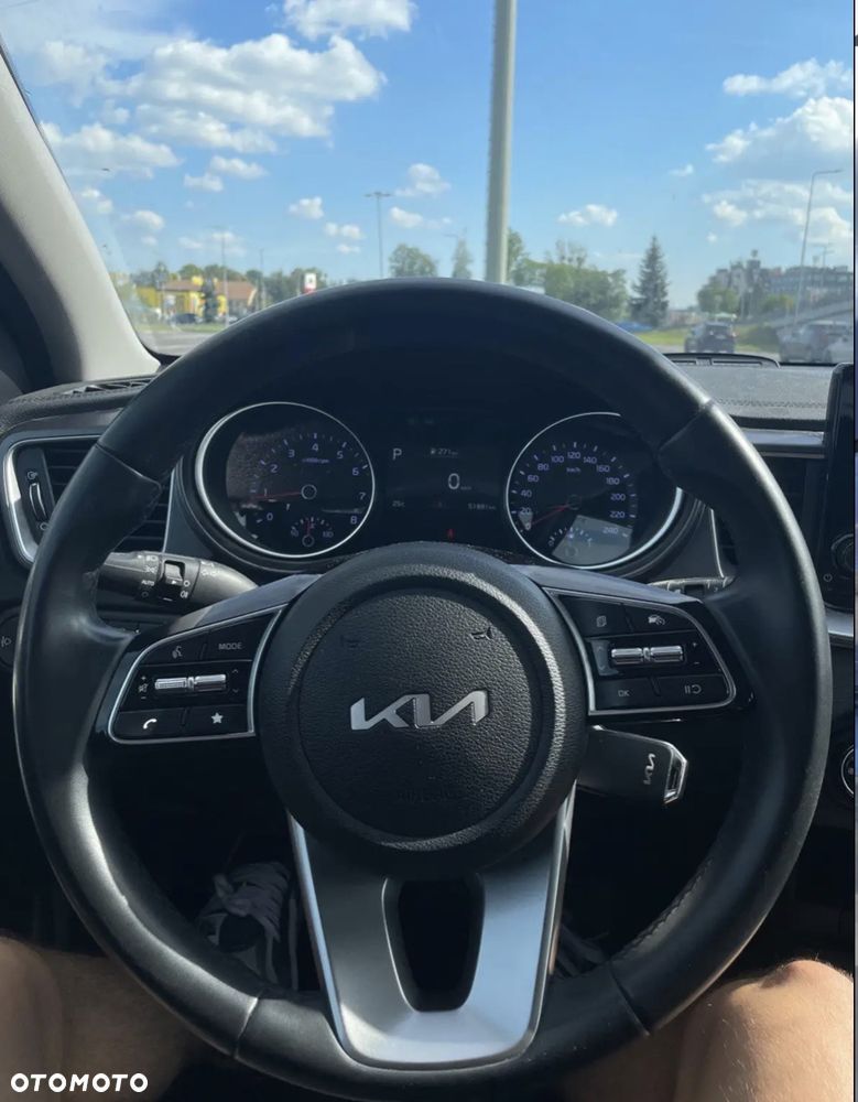 Kia Ceed - 9