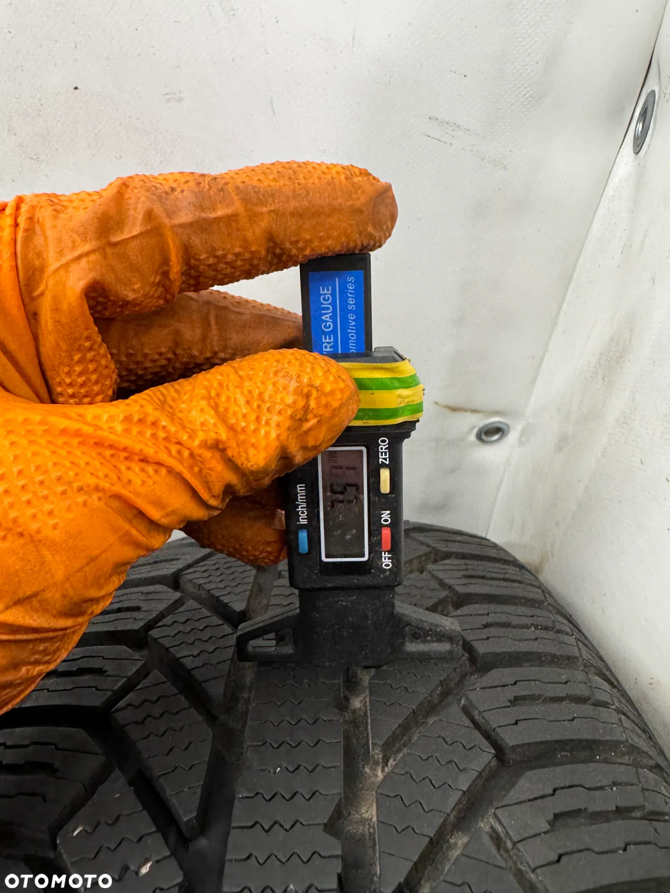 G-2899 205/60R16 92H Semperit Master grip 2 - 3