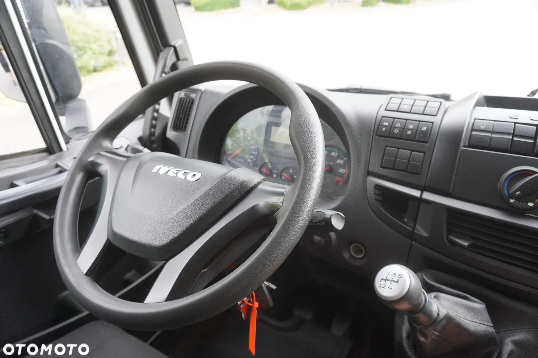 Iveco urocargo 12.210 / Kontener 18 EPAL / 130 tys. km! / Winda Dhollandia 1500 kg - 22