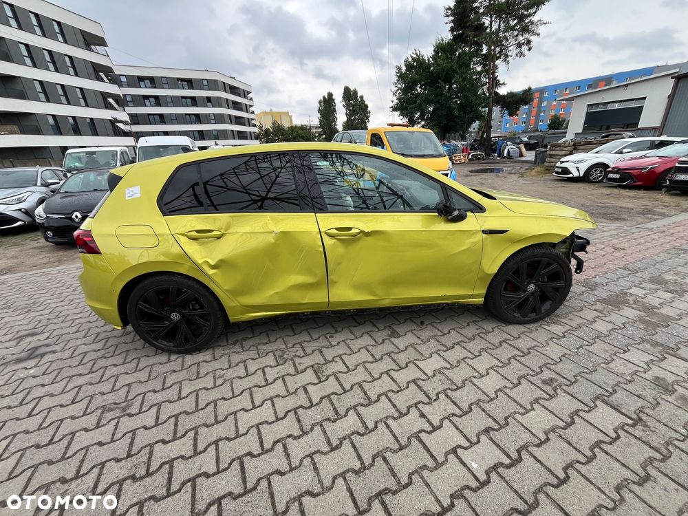 Volkswagen Golf 1.5 eTSI OPF DSG R-Line - 4