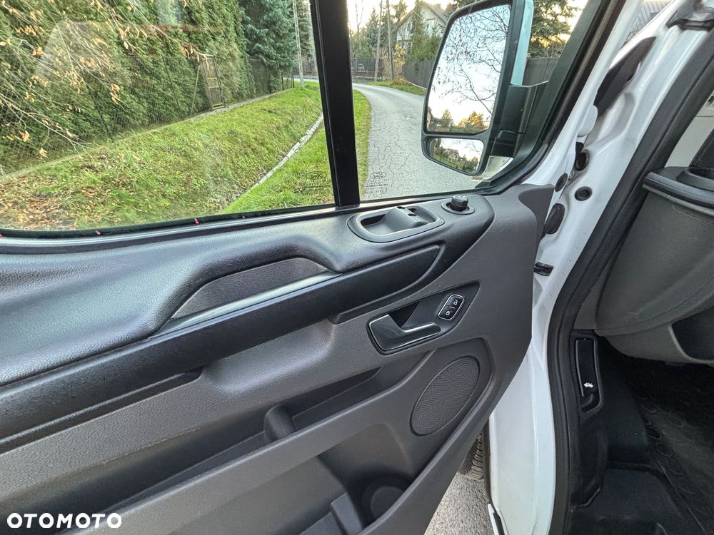 Ford Transit Custom - 12