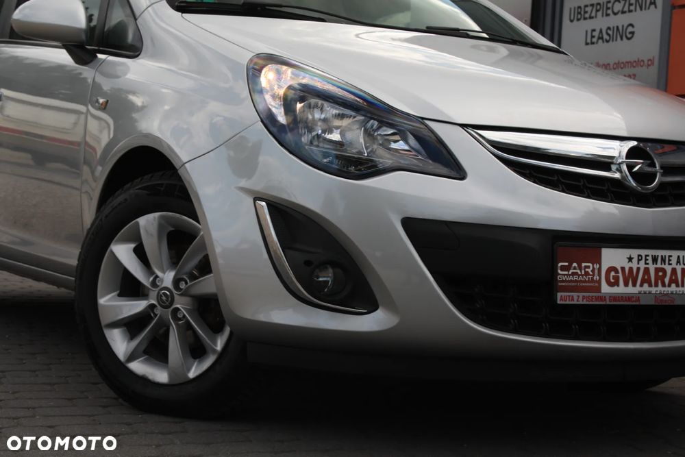 Opel Corsa 1.2 16V Enjoy - 10