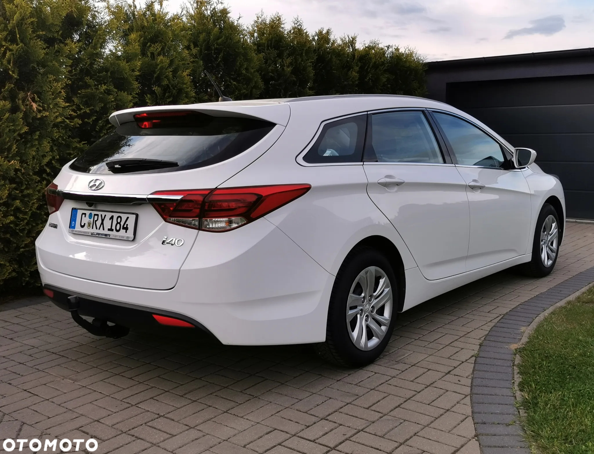 Hyundai i40 Kombi blue 1.6 Family - 9