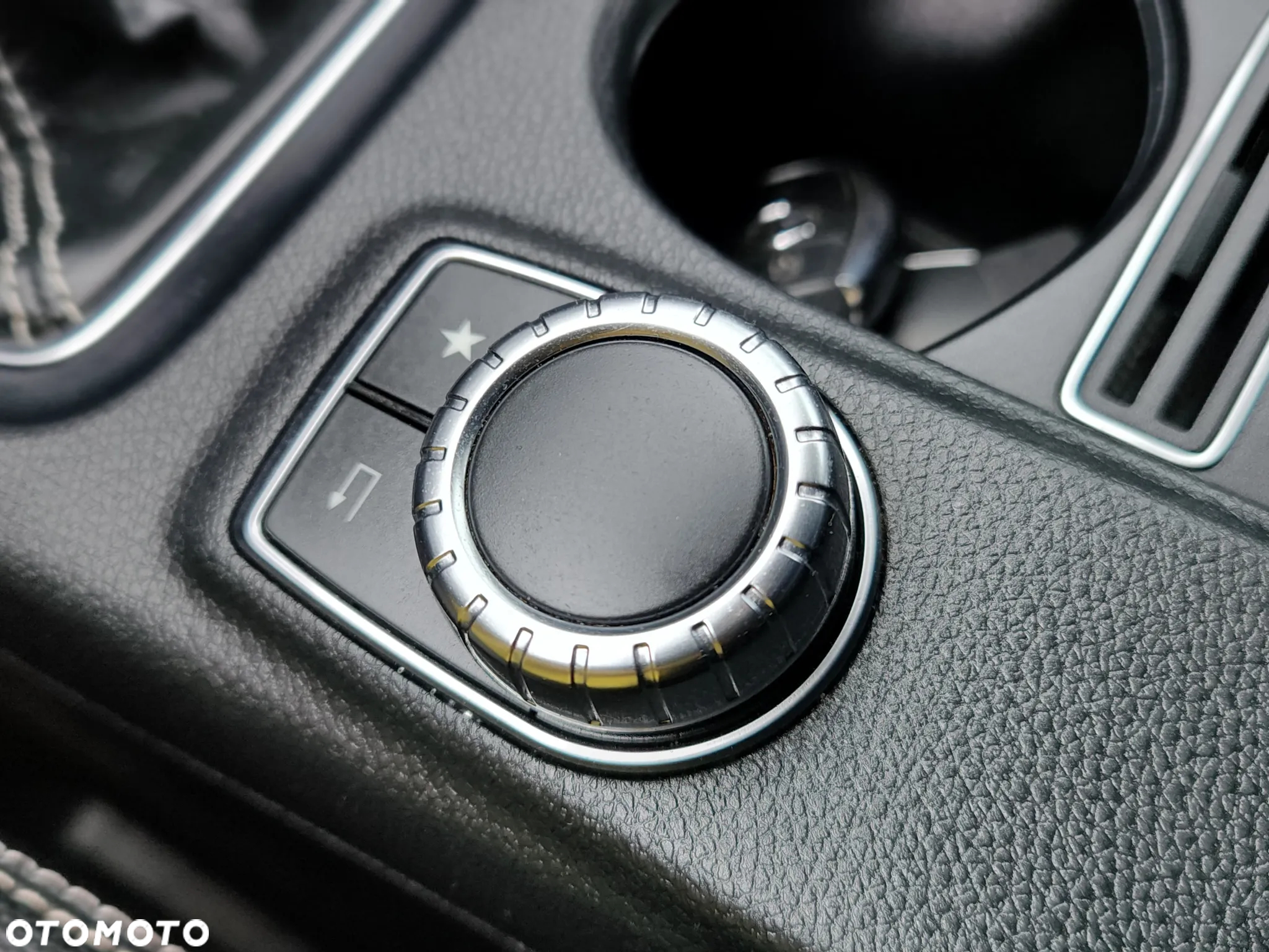 Mercedes-Benz Klasa A 180 CDI (BlueEFFICIENCY) AMG Sport - 31