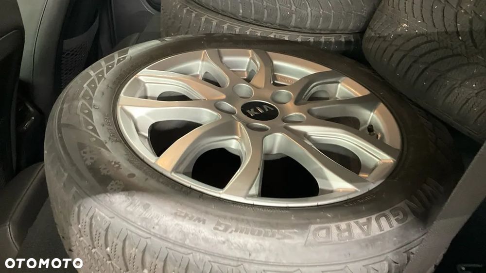 Kia Niro 1.6 GDI Plug-in Hybrid L - 23