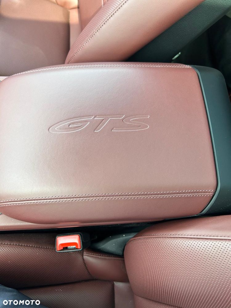 Porsche Cayenne - 7