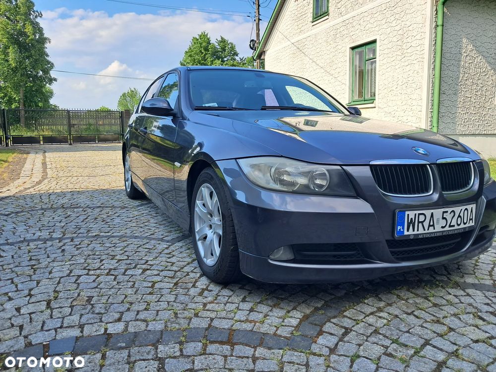 BMW Seria 3 318d - 4