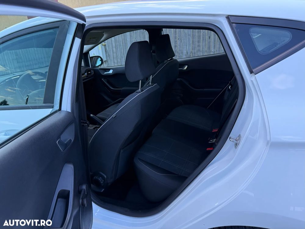 Ford Fiesta 1.1 S&S COOL&CONNECT - 25