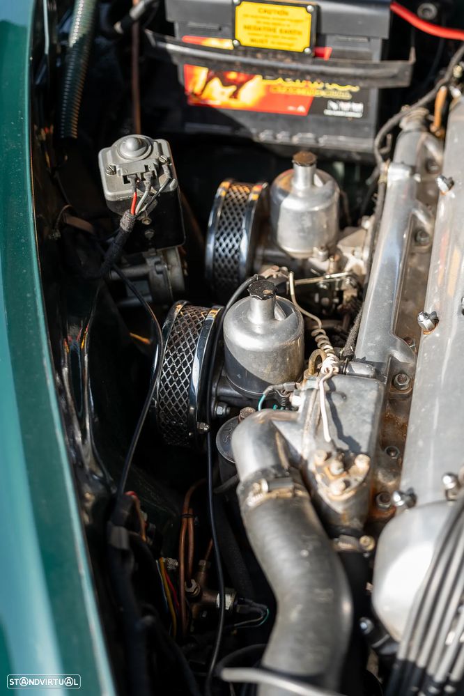 Jaguar MK II - 25