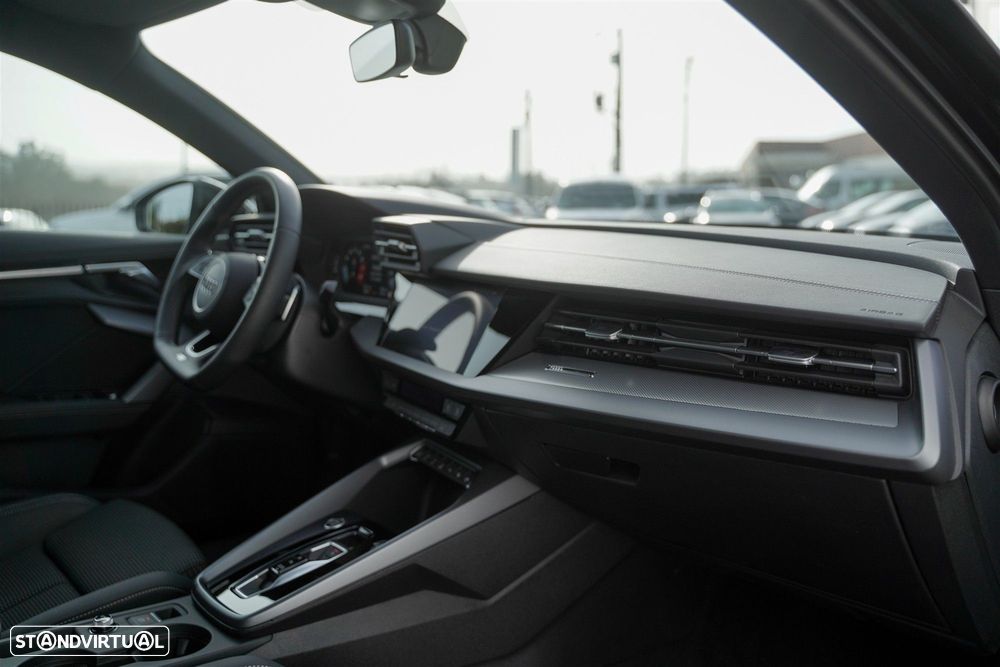 Audi A3 Sportback 30 TFSI S line S tronic - 38