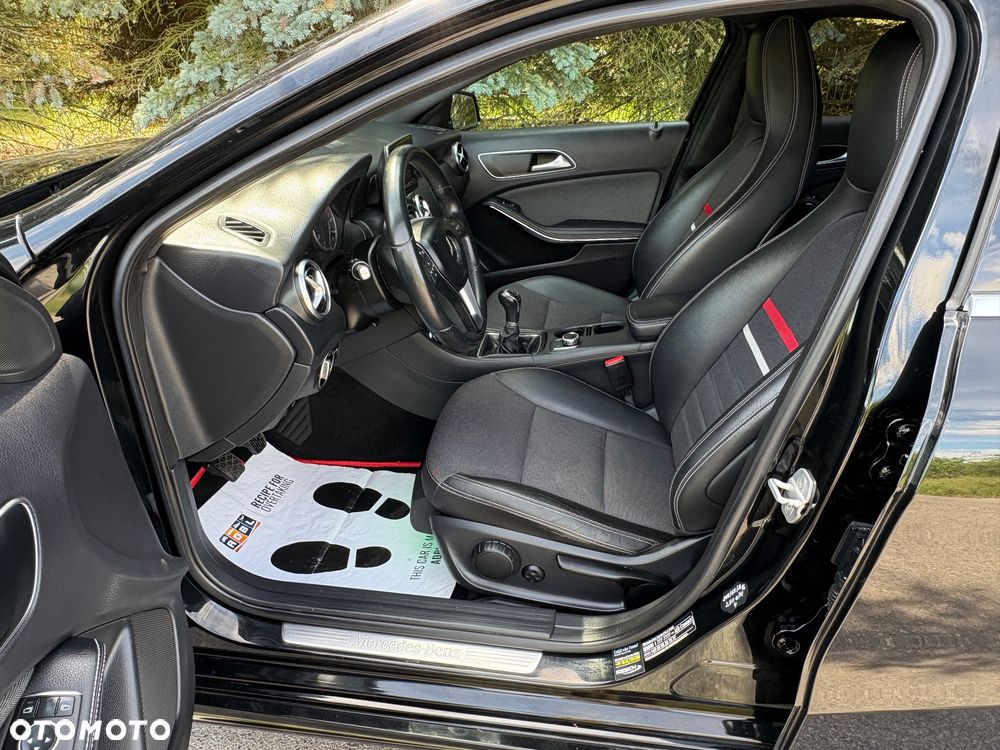 Mercedes-Benz Klasa A 180 (BlueEFFICIENCY) Urban - 11