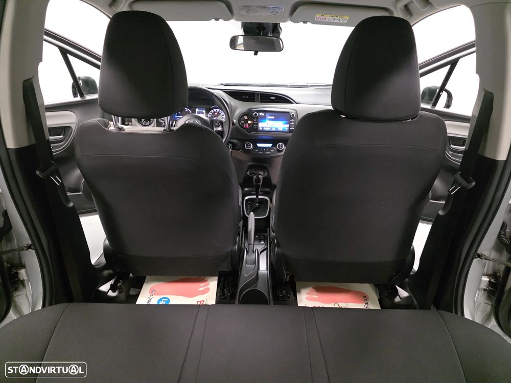 Toyota Yaris 1.5 HSD Comfort +P.Style+P.Techno - 41
